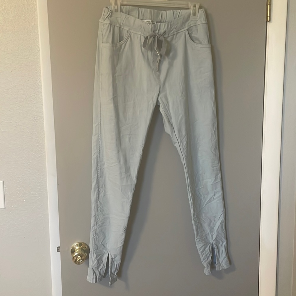 Tempo Paris casual pull-on jogger. Drawstring waist, grey-blue color, size small